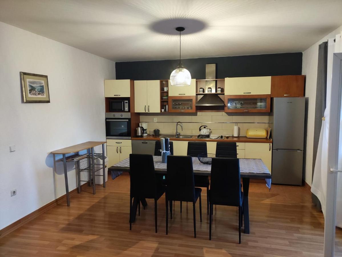 Apartment Cengo Kaštela Eksteriør billede