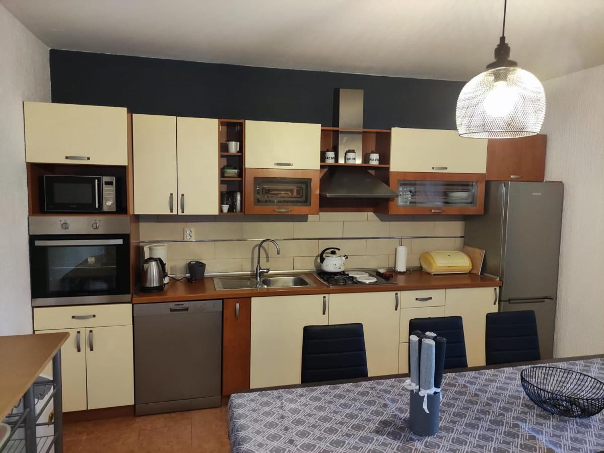 Apartment Cengo Kaštela Eksteriør billede