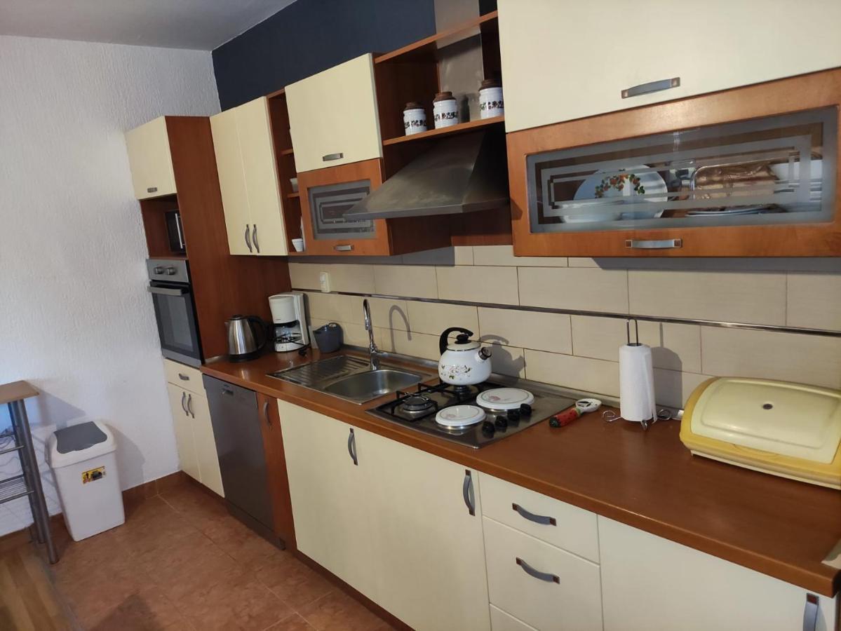 Apartment Cengo Kaštela Eksteriør billede