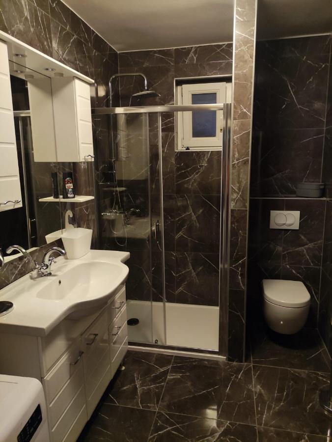 Apartment Cengo Kaštela Eksteriør billede